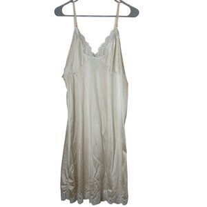 Vintage Body Chic 40 Large Cream Silky Nylon Lace Full Slip Dress Nightgown USA